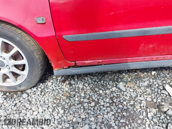 2001 Volvo V40 с VIN YV1VW295X1F632284, выставлен на аукционе IAAI как лот 42426338 с пробегом 161 048 миль миль и . История ставок и продаж доступна на DreamBid. Изображение 6.