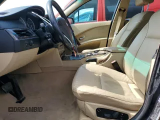 2005 BMW 5 Series 530i с VIN WBANA73585B814800, выставлен на аукционе Copart как лот 64536185 с пробегом 240 255 миль миль и Чистый • Clean title. История ставок и продаж доступна на DreamBid. Изображение 7.