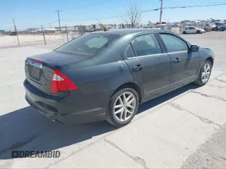 2010 Ford Fusion SEL with VIN 3FAHP0JA9AR161797, listed as a IAAI auction lot 41908310 with 177,528 mi miles. Bid and sale history available at carsss.com. Image 4.