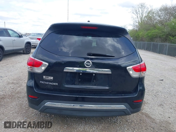 2014 Nissan Pathfinder SV with VIN 5N1AR2MN8EC715394, listed as a IAAI auction lot 42080367 with 141,208 mi miles. Bid and sale history available at carsss.com. Image 17.