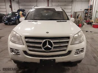 2009 Mercedes-Benz GL-Class 5.5L with VIN 4JGBF86E59A506399, listed as a IAAI auction lot 41618813 with 93,870 mi miles. Bid and sale history available at carsss.com. Image 12.
