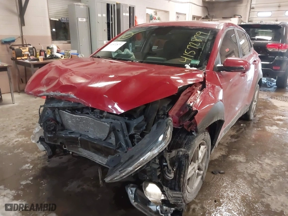 2020 Hyundai Kona SE with VIN KM8K1CAA3LU419323, listed as a IAAI auction lot 41572879 with 84,077 mi miles. Bid and sale history available at carsss.com. Image 6.