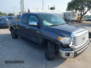 2017 Toyota Tundra Limited z VIN 5TFBW5F17HX612817, wystawiony jako IAAI lot #36970939 z przebiegiem 164 634 mil mil oraz . Historia ofert i sprzedaży dostępna na DreamBid. Obrazek 1.