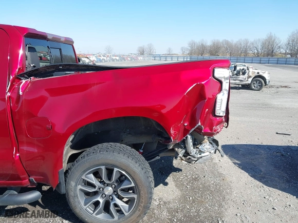 2019 Chevrolet Silverado 1500 LT with VIN 3GCUYDED4KG133999, listed as a IAAI auction lot 41691689 with 88,476 mi miles. Bid and sale history available at carsss.com. Image 17.
