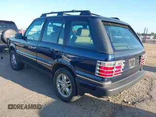2001 Land Rover Range Rover with VIN SALPM16401A457818, listed as a IAAI auction lot 42332898 with 161,696 mi miles and . Bid and sale history available at DreamBid. Image 3.