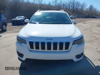 2019 Jeep Cherokee Latitude with VIN 1C4PJMCX7KD146578, listed as a IAAI auction lot 41709586 with 61,134 mi miles. Bid and sale history available at carsss.com. Image 13.