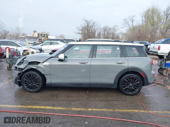 2017 MINI Clubman Cooper S with VIN WMWLU5C59H2E83705, listed as a IAAI auction lot 41853702 with 135,905 mi miles. Bid and sale history available at carsss.com. Image 15.