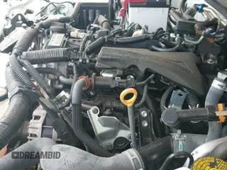 2025 Toyota Tacoma SR5 with VIN 3TMKB5FN2SM028806, listed as a IAAI auction lot 43258727 with 10,320 mi miles and . Bid and sale history available at DreamBid. Image 19.