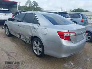 2013 Toyota Camry L with VIN 4T1BF1FK5DU250396, listed as a IAAI auction lot 41855293 with 123,379 mi miles. Bid and sale history available at carsss.com. Image 3.