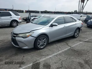 2015 Toyota Camry XLE z VIN 4T1BF1FK9FU033713, wystawiony jako Copart lot #58375225 z przebiegiem 158 160 mil mil oraz Szkoda całkowita • Salvage title. Historia ofert i sprzedaży dostępna na DreamBid. Obrazek 1.