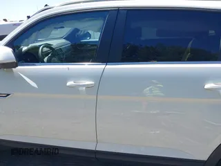 2023 Volkswagen Atlas SE с VIN 1V2KC2CA2PC220778, выставлен на аукционе IAAI как лот 42136136 с пробегом 30 370 миль миль и . История ставок и продаж доступна на DreamBid. Изображение 14.