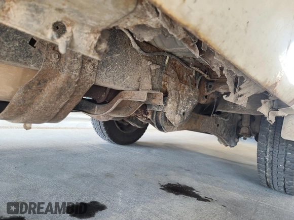 2011 Ford F-250 XL with VIN 1FT7X2B63BEC07690, listed as a IAAI auction lot 42827998 with 416,255 mi miles and . Bid and sale history available at DreamBid. Image 32.