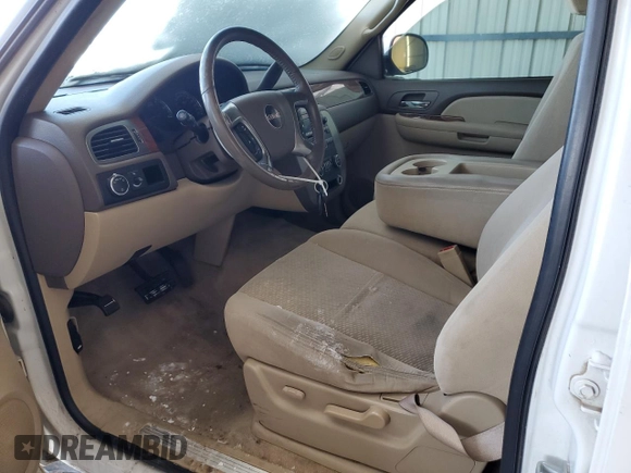 2007 GMC Yukon SLT with VIN 1GKFC13047R210615, listed as a Copart auction lot 88740225 with 261,616 mi miles and Salvage Title. Bid and sale history available at carsss.com. Image 7.