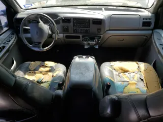 2001 Ford F-250 XL with VIN 1FTNW21F81EC72433, listed as a Copart auction lot 55520905 with 387,113 mi miles and Salvage title. Bid and sale history available at DreamBid. Image 8.