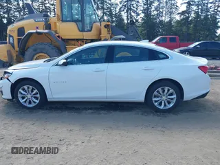 2025 Chevrolet Malibu LT with VIN 1G1ZD5ST8SF145683, listed as a IAAI auction lot 41933527 with 8,884 mi miles and . Bid and sale history available at DreamBid. Image 14.