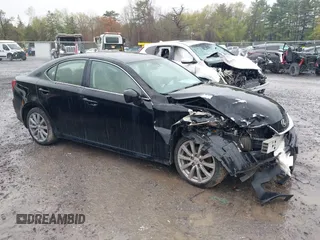 2008 Lexus IS 250 z VIN JTHCK262485023760, wystawiony jako IAAI lot #42201634 z przebiegiem 163 842 mil mil oraz . Historia ofert i sprzedaży dostępna na DreamBid. Obrazek 1.