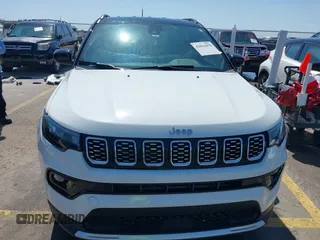 2024 Jeep Compass Limited с VIN 3C4NJDCN1RT142729, выставлен на аукционе IAAI как лот 42011879 с пробегом 8 693 миль миль и . История ставок и продаж доступна на DreamBid. Изображение 12.