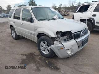 2007 Mercury Mariner with VIN 4M2CU39H97KJ18357, listed as a IAAI auction lot 41378708 with 118,381 mi miles. Bid and sale history available at carsss.com. Image 1.