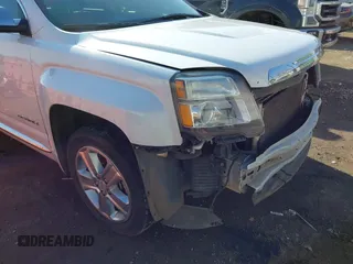 2017 GMC Terrain Denali z VIN 2GKALREK4H6121549, wystawiony jako IAAI lot #41624939 z przebiegiem 128 555 mil mil oraz . Historia ofert i sprzedaży dostępna na DreamBid. Obrazek 6.