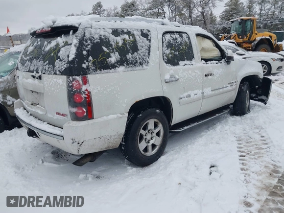 2008 GMC Yukon Denali z VIN 1GKFK63898J201334, wystawiony jako IAAI lot #41528354 z przebiegiem Nie podano mil oraz . Historia ofert i sprzedaży dostępna na DreamBid. Obrazek 4.