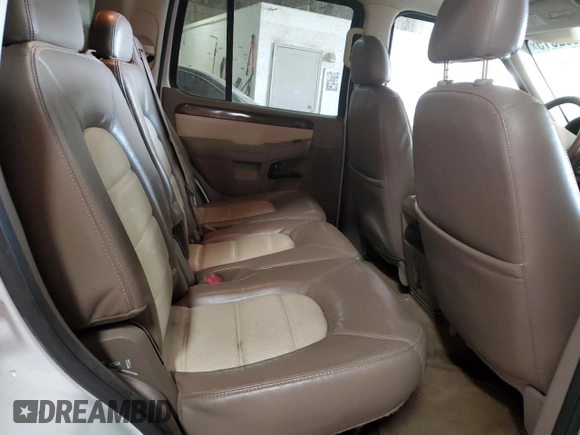 2005 Ford Explorer Eddie Bauer с VIN 1FMZU74K35UB30107, выставлен на аукционе Copart как лот 49332015 с пробегом 172 395 миль миль и Чистый • Clean title. История ставок и продаж доступна на DreamBid. Изображение 11.