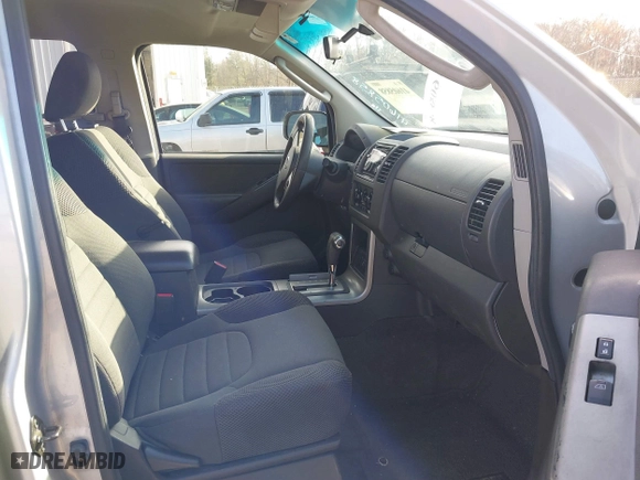 2012 Nissan Pathfinder LE with VIN 5N1AR1NNXCC626223, listed as a IAAI auction lot 41605858 with 234,382 mi miles. Bid and sale history available at carsss.com. Image 5.