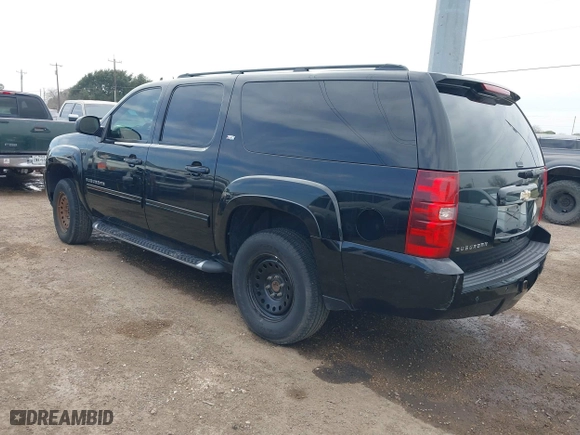 2010 Chevrolet Suburban LT with VIN 1GNUKJE39AR175422, listed as a IAAI auction lot 41561047 with 1 mi miles. Bid and sale history available at carsss.com. Image 3.