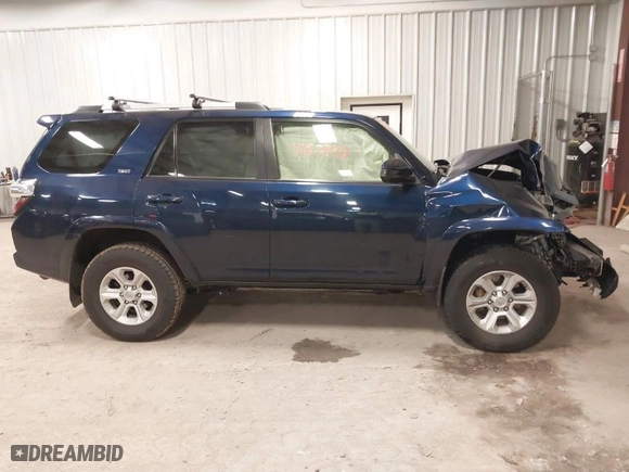 2019 Toyota 4Runner SR5 with VIN JTEBU5JR2K5698426, listed as a IAAI auction lot 41878911 with 177,360 mi miles. Bid and sale history available at carsss.com. Image 13.