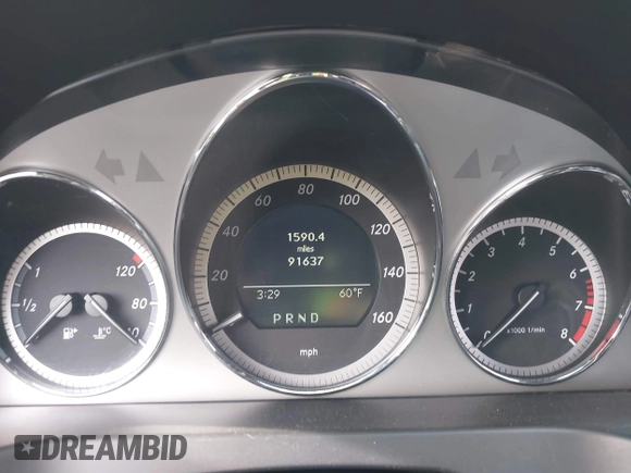 2009 Mercedes-Benz C-Class 3.0L Sport with VIN WDDGF54X49R061724, listed as a IAAI auction lot 41600801 with 91,637 mi miles. Bid and sale history available at carsss.com. Image 7.