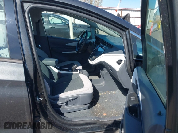 2017 Chevrolet Bolt EV LT z VIN 1G1FW6S00H4188556, wystawiony jako IAAI lot #42025003 z przebiegiem 24 009 mil mil oraz . Historia ofert i sprzedaży dostępna na DreamBid. Obrazek 5.