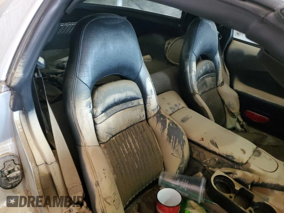 2003 Chevrolet Corvette z VIN 1G1YY22G835112367, wystawiony jako Copart lot #47726375 z przebiegiem Nie podano mil oraz Szkoda całkowita • Salvage title. Historia ofert i sprzedaży dostępna na DreamBid. Obrazek 10.