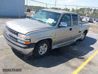 2000 Chevrolet Silverado 1500 LS with VIN 2GCEC19T6Y1278353, listed as a IAAI auction lot 41874380 with 266,831 mi miles. Bid and sale history available at carsss.com. Image 17.