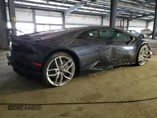 2015 Lamborghini Huracan z VIN ZHWUC1ZF7FLA00665, wystawiony jako Copart lot #78672804 z przebiegiem 94 831 mil mil oraz Szkody całkowita. Historia ofert i sprzedaży dostępna na DreamBid. Obrazek 3.