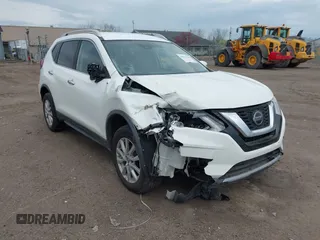 2019 Nissan Rogue SV with VIN KNMAT2MVXKP528443, listed as a IAAI auction lot 40556136 with 176,994 mi miles. Bid and sale history available at carsss.com. Image 1.