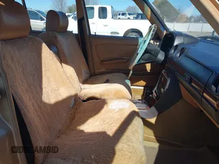 1985 Mercedes-Benz 300 with VIN WDBAB33C5FA218782, listed as a IAAI auction lot 41698746 with 285,352 mi miles and . Bid and sale history available at DreamBid. Image 5.