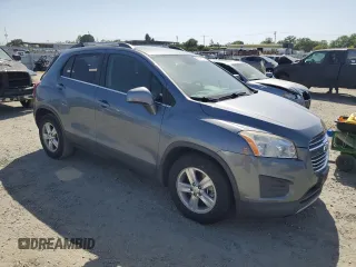 2015 Chevrolet Trax LT with VIN KL7CJLSB7FB117210, listed as a Copart auction lot 53749135 with 103,065 mi miles and Salvage Title. Bid and sale history available at carsss.com. Image 4.