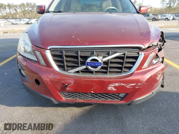 2010 Volvo XC60 3.2L with VIN YV4982DL7A2080402, listed as a IAAI auction lot 41900276 with 253,183 mi miles. Bid and sale history available at carsss.com. Image 13.