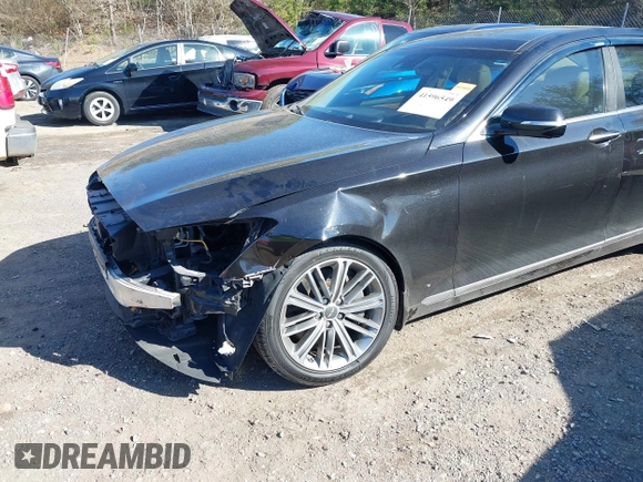 2018 Genesis G80 3.8L with VIN KMHGN4JE0JU265072, listed as a IAAI auction lot 41596549 with 121,502 mi miles. Bid and sale history available at carsss.com. Image 6.