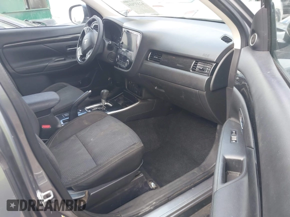 2017 Mitsubishi Outlander SE with VIN JA4AD3A35HZ057699, listed as a IAAI auction lot 42337414 with 85,950 mi miles and . Bid and sale history available at DreamBid. Image 5.