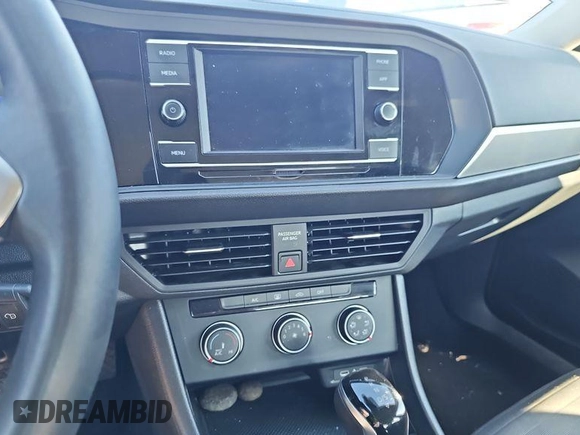 2024 Volkswagen Jetta S with VIN 3VW5M7BU4RM076556, listed as a IAAI auction lot 42852862 with 20,106 mi miles and . Bid and sale history available at DreamBid. Image 3.