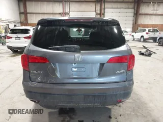 2016 Honda Pilot LX with VIN 5FNYF6H1XGB111488, listed as a IAAI auction lot 41581706 with 100,028 mi miles. Bid and sale history available at carsss.com. Image 16.