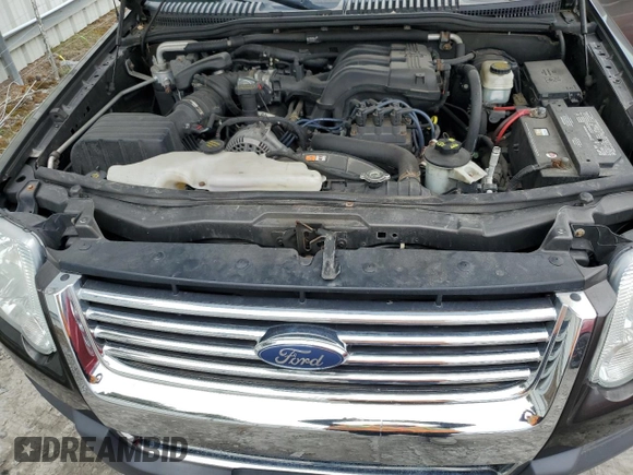 2006 Ford Explorer XLT with VIN 1FMEU73EX6ZA26471, listed as a Copart auction lot 51733125 with 134,396 mi miles and Salvage Title. Bid and sale history available at DreamBid. Image 12.