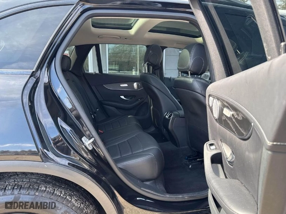 2016 Mercedes-Benz GLC with VIN WDC0G4KB9GF057218, listed as a IAAI auction lot 41663902 with 123,869 mi miles. Bid and sale history available at carsss.com. Image 8.