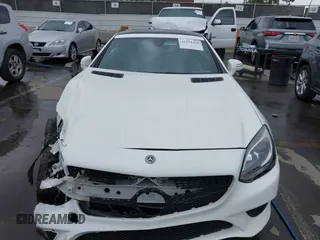2020 Mercedes-Benz SLC 300 с VIN W1KPK3JA7LF170171, выставлен на аукционе IAAI как лот 42119425 с пробегом 2 408 миль миль и . История ставок и продаж доступна на DreamBid. Изображение 12.