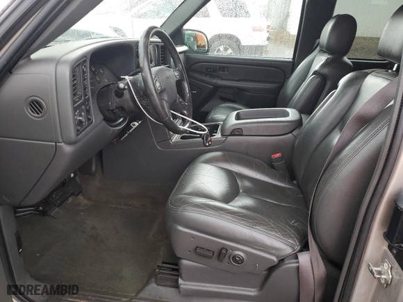 2004 GMC Sierra 1500 SLT with VIN 2GTEK19T041305608, listed as a Copart auction lot 47784175 with 147,335 mi miles and Salvage Title. Bid and sale history available at carsss.com. Image 7.