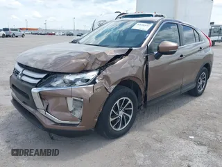 2020 Mitsubishi Eclipse Cross ES z VIN JA4AS3AA8LZ001737, wystawiony jako IAAI lot #42626522 z przebiegiem 152 511 mil mil oraz . Historia ofert i sprzedaży dostępna na DreamBid. Obrazek 2.