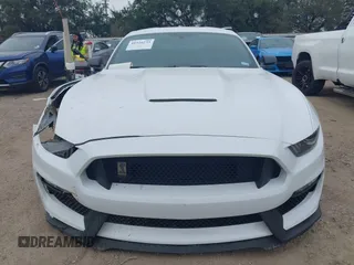 2017 Ford Mustang Shelby GT350 z VIN 1FA6P8JZ1H5525560, wystawiony jako IAAI lot #41526233 z przebiegiem 36 852 mil mil oraz . Historia ofert i sprzedaży dostępna na DreamBid. Obrazek 13.