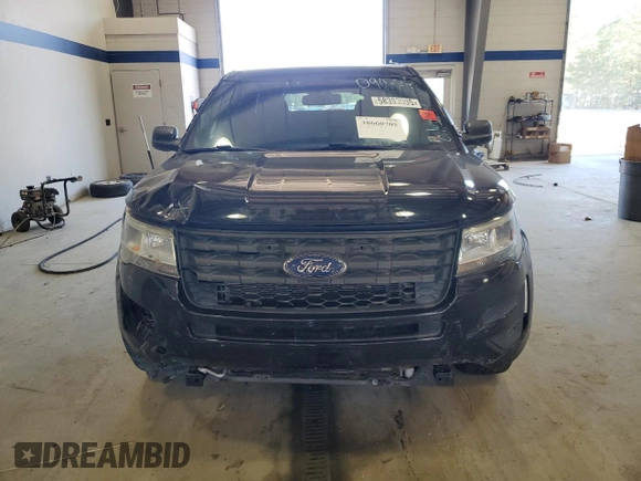 2019 Ford Police Interceptor Utility z VIN 1FM5K8AR9KGB23653, wystawiony jako Copart lot #58393095 z przebiegiem Nie podano mil oraz Tytuł czysty. Historia ofert i sprzedaży dostępna na DreamBid. Obrazek 5.