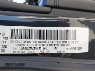2011 Jeep Grand Cherokee Laredo z VIN 1J4RR4GG9BC519132, wystawiony jako IAAI lot #41931266 z przebiegiem 118 534 mil mil oraz . Historia ofert i sprzedaży dostępna na DreamBid. Obrazek 9.