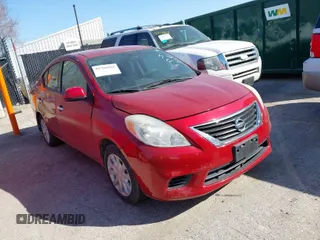 2014 Nissan Versa SV with VIN 3N1CN7AP5EL859231, listed as a IAAI auction lot 41766818 with 116,281 mi miles. Bid and sale history available at carsss.com. Image 1.